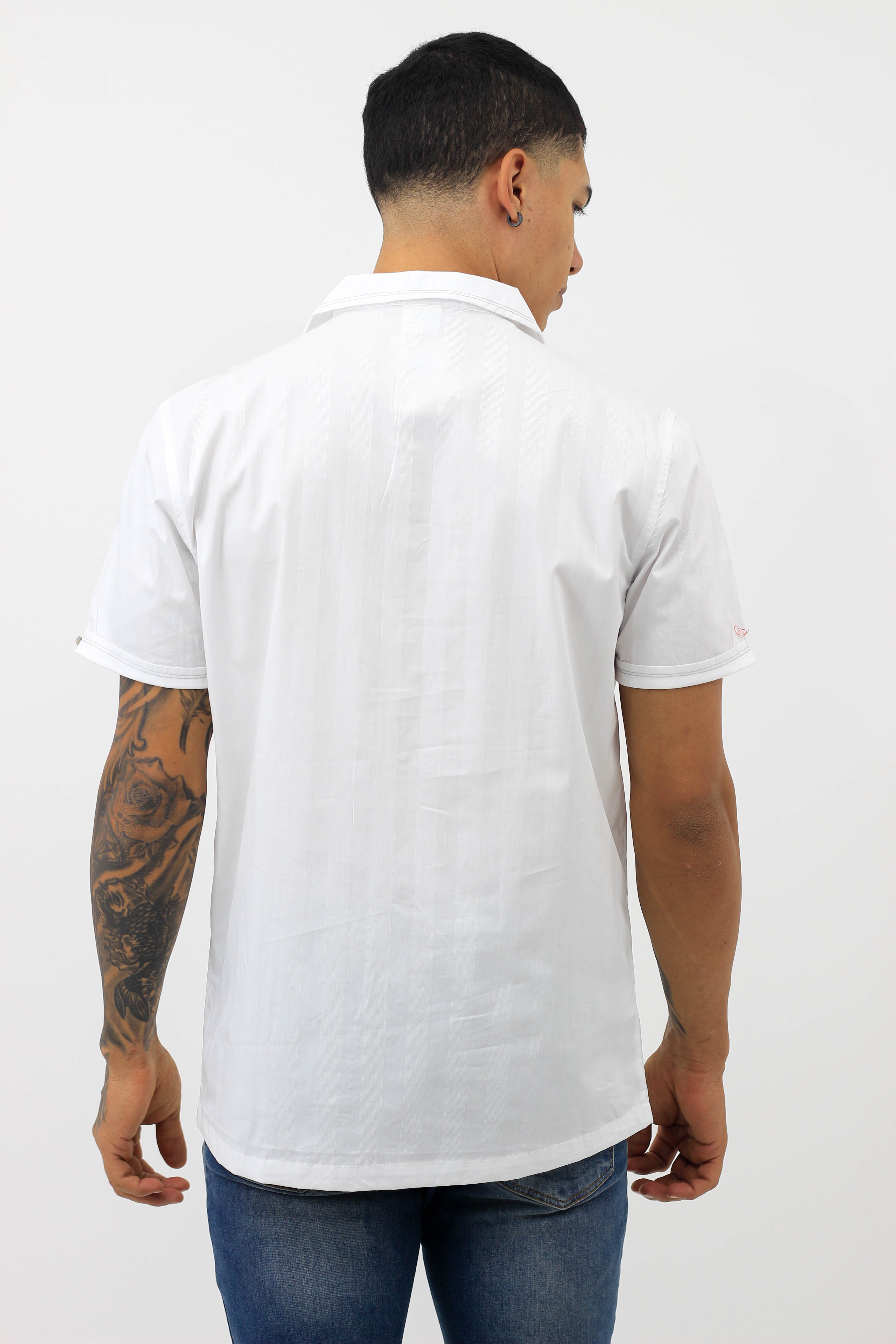 Camisa Blanca Franjas Con Placa Cuello Sport